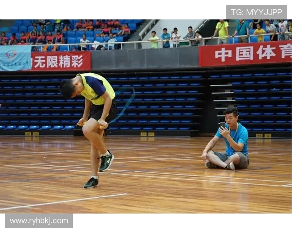 重庆排球队耐力之争引发热议球迷与专家各执己见