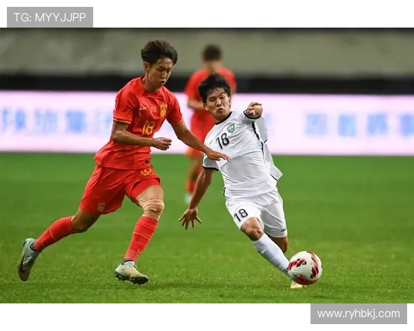 国足U19迎战菲律宾队全力争胜展现青春风采与拼搏精神